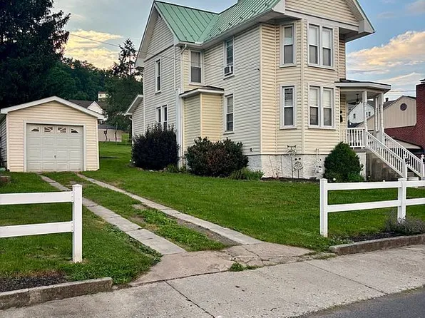 443 Walnut St, Westernport, MD 21562