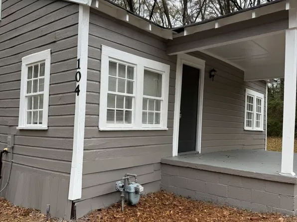 104 W Crovat St, Lagrange, GA 30240
