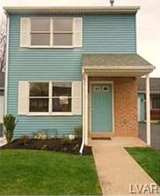 1st image of 9 Princeton Ct