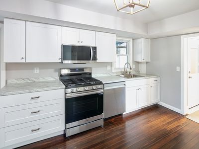 8 Harrison Ave, Bourne, MA, 02532