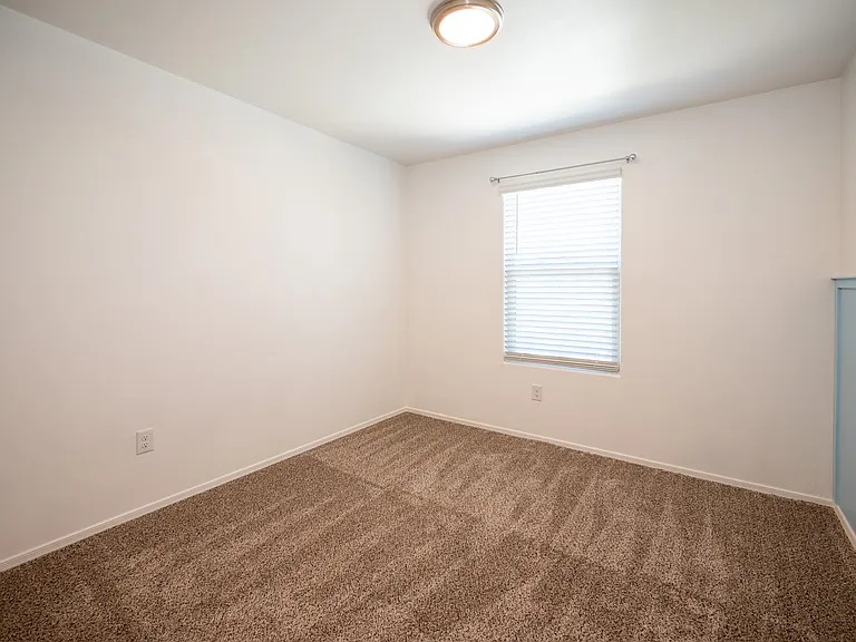 2580 E Calle Palta — Photo 23