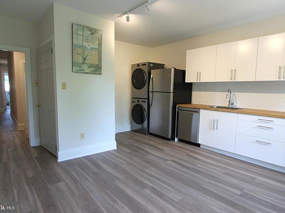 2nd image of 437 Hansberry St Floor 3