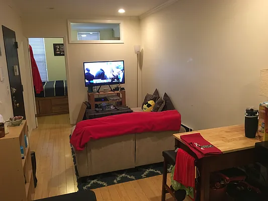 Rented by Blue Egg Realty Corp | media 37