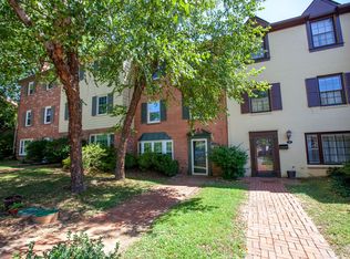 30 Georgetown Grn, Charlottesville, VA 22901