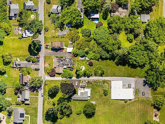 3rd image of 210 Root Ave