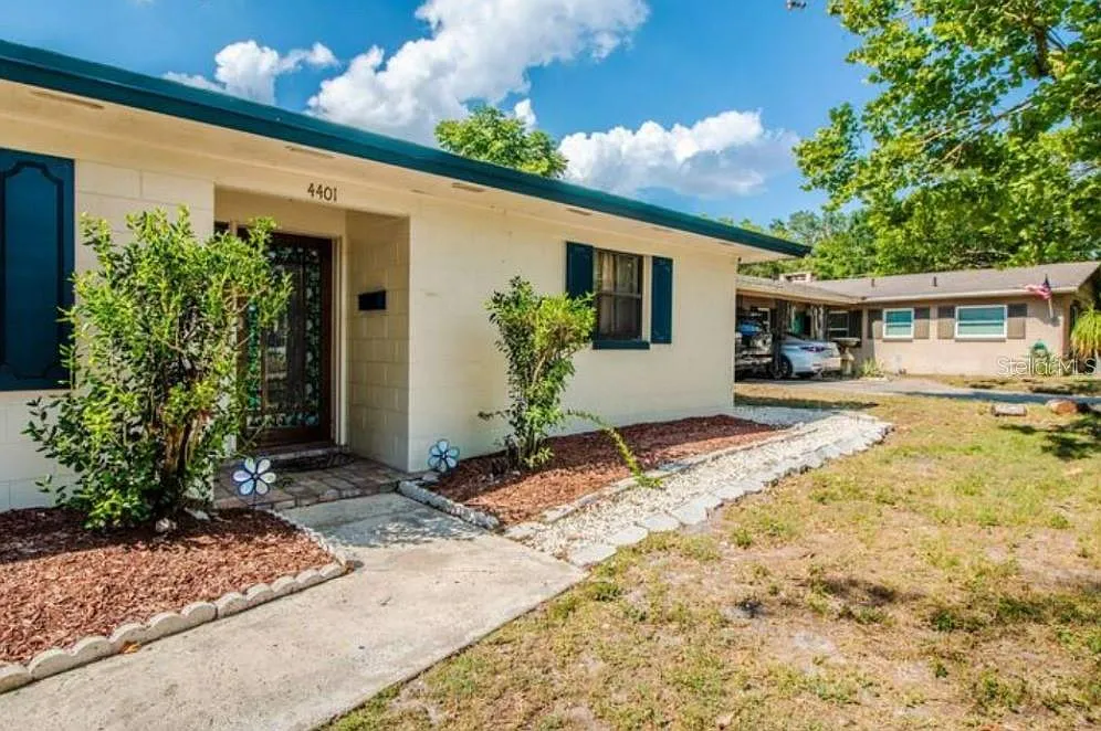 2 bed, 1.0 bath, 620 sqft, $2,100 — Photo 2