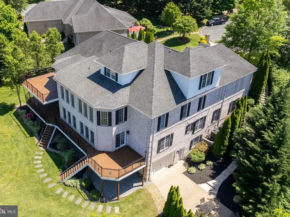 115 Winterberry Ct, Winchester, VA 22602