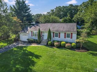 96 Montvale Ave, Montvale, NJ 07645