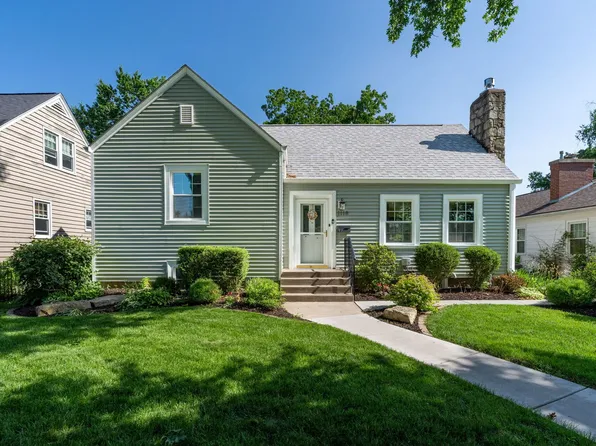 1118 Grand Ct, Davenport, IA 52803