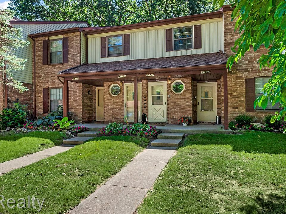 1st image of 35737 Hunter Ave