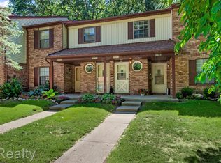 35737 Hunter Ave, Westland, MI