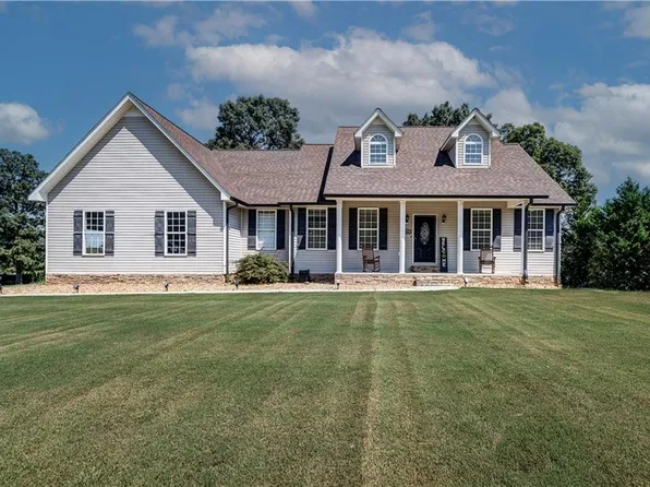 478 Oakland Dr SE, Calhoun, GA 30701