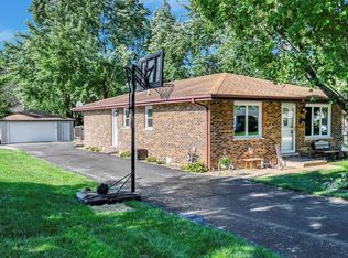 231 W 2nd Ave, New Lenox, IL 60451