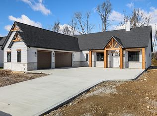 549 Contour Cv, Huntertown, IN 46748