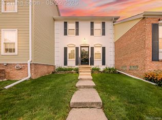 37354 Charter Oaks Blvd, Clinton Township, MI