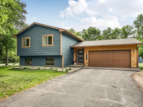 9557 Ironwood Dr, Saint Joseph, MN 56374