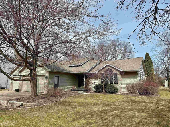 4722 W Grand Meadows Dr, Appleton, WI 54914