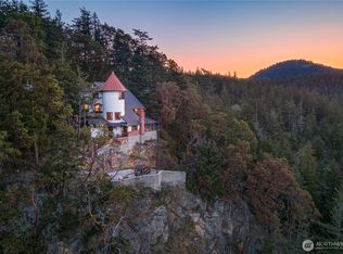 4385 Wildwood Lane, Anacortes, WA 98221