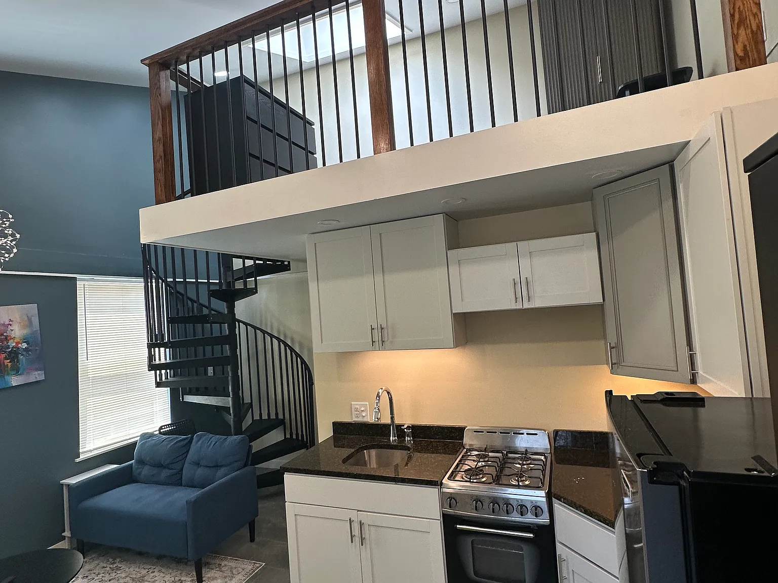 1 bed, 300 sqft, $1,200 — Photo 4
