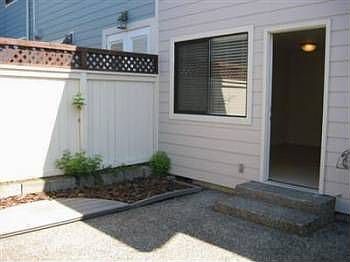 4th image of 5959 S 12th St APT 131
