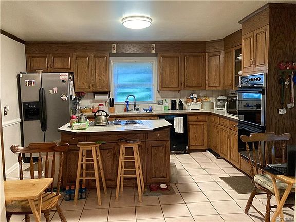 4th image of 10410 Lamore Dr