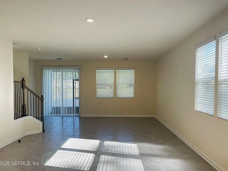 291 Pasadena Dr — Photo 12