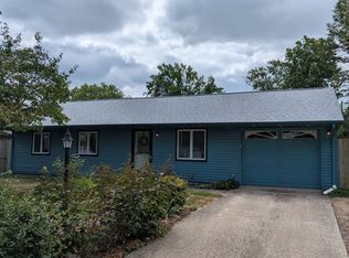 2805 Lawndale Dr, Champaign, IL 61821