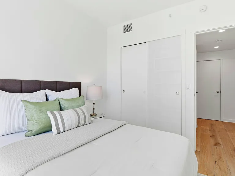 1688 Pine St #1008 — Photo 26