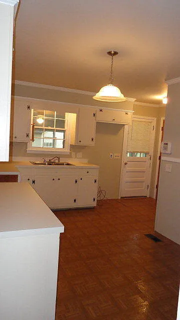 3 bed, 2.0 bath, 1626 sqft, $1,450 — Photo 3
