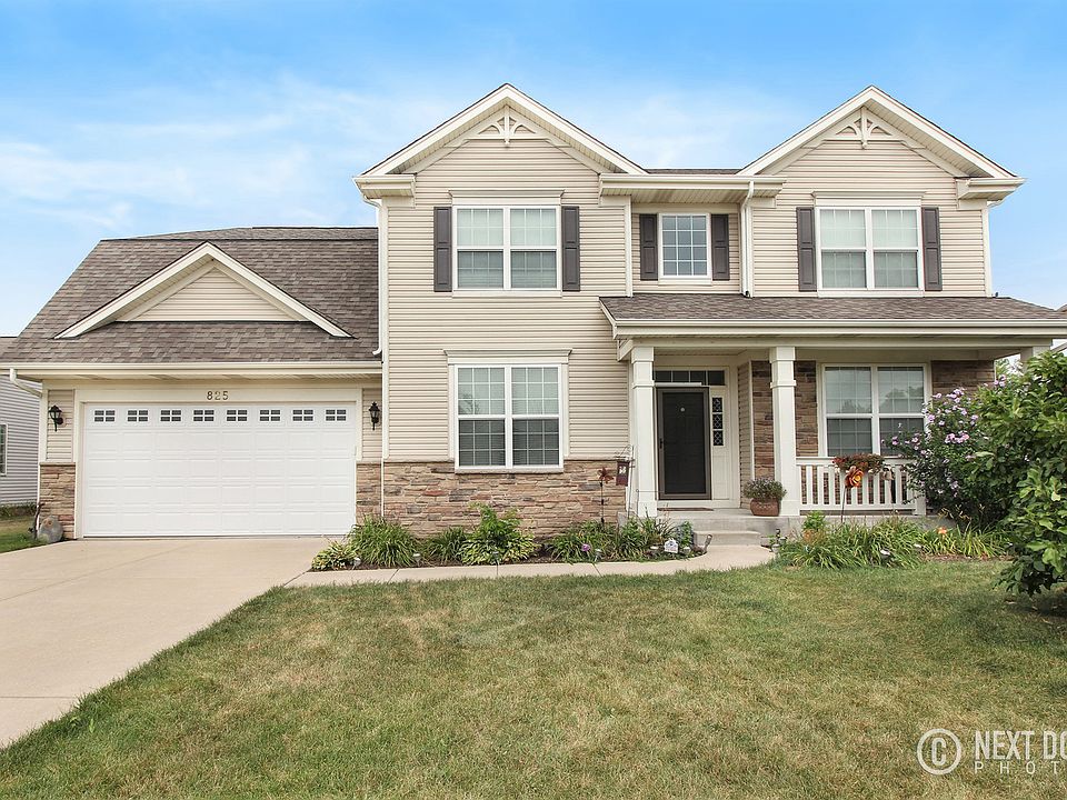 1st image of 825 Richards Dr