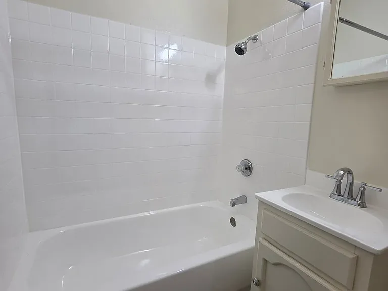 12003 Berendo Ave #5 — Photo 10