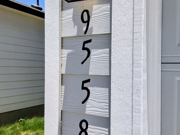 4th image of 9558 Ranch Loop