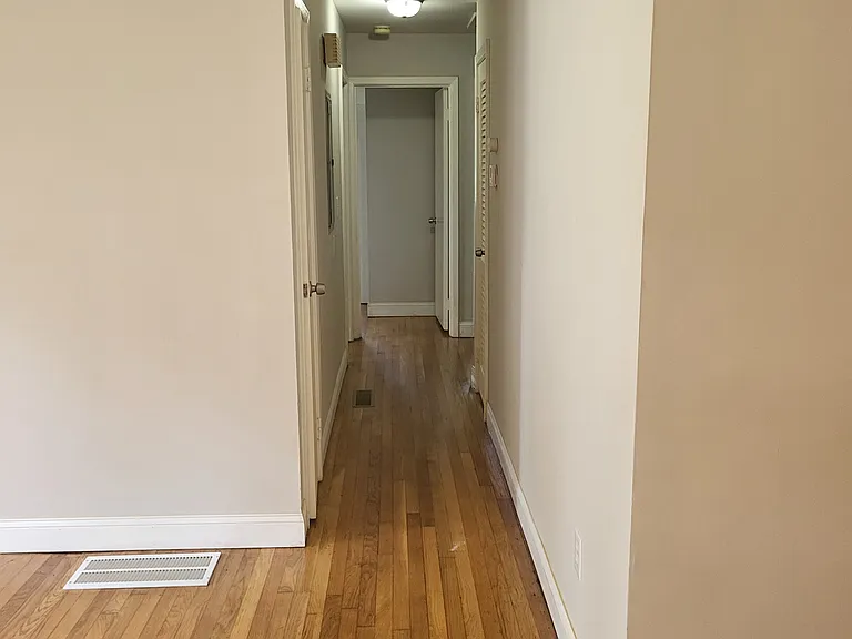 3236 Renault Rd SE — Photo 11