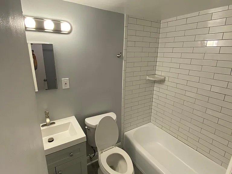 3515 Washington Blvd — Photo 4