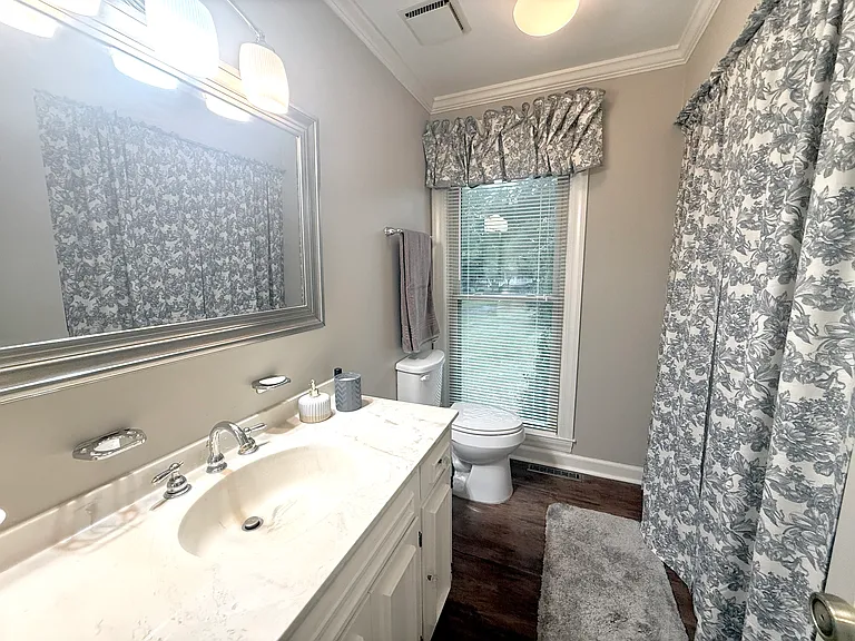121 Cooper Cir — Photo 21