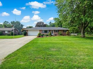 24700 Grant Rd, South Bend, IN 46619