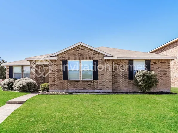 2807 Amber Waves Ln, Lancaster, TX 75134