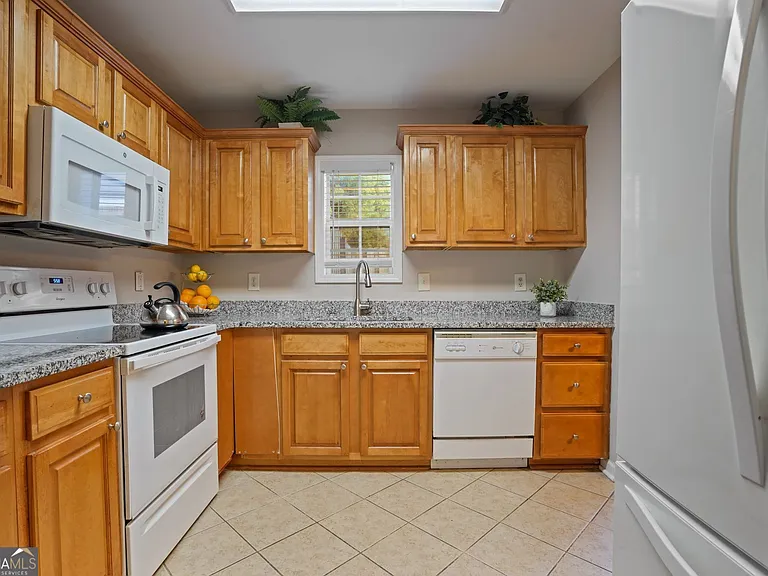306 Summer Pl NW #MAIN — Photo 10