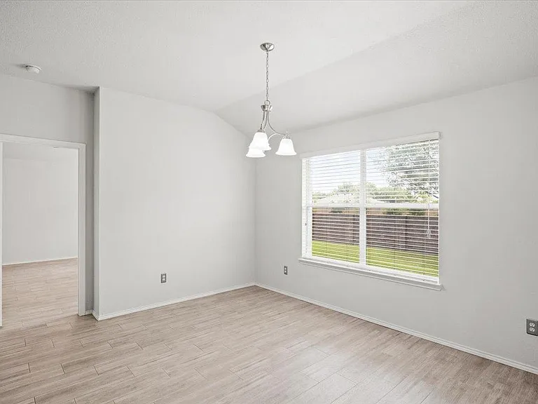 416 Ponderosa Trl — Photo 8