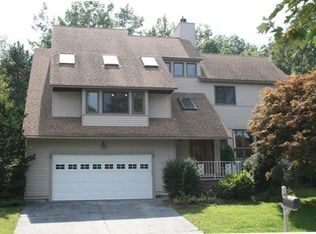 228 Bartholomew St, Peabody, MA 01960