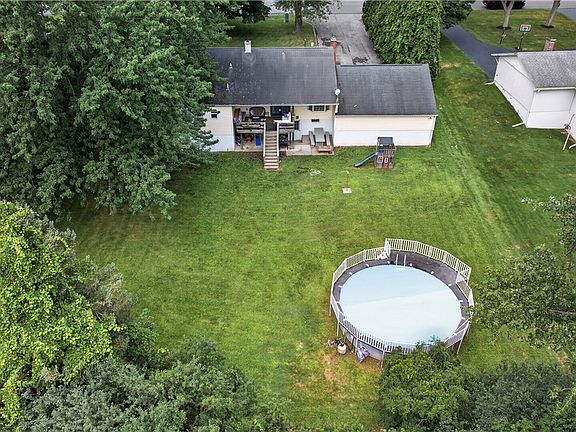 5th image of 181 Slosson Ln