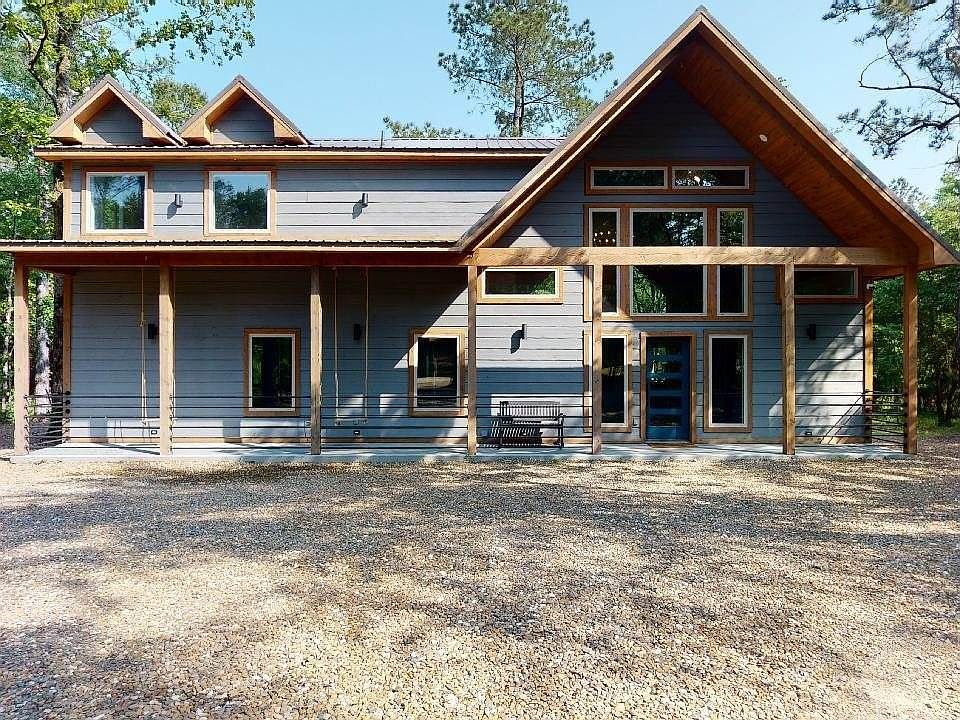 1st image of 238 Oak Stone Ln
