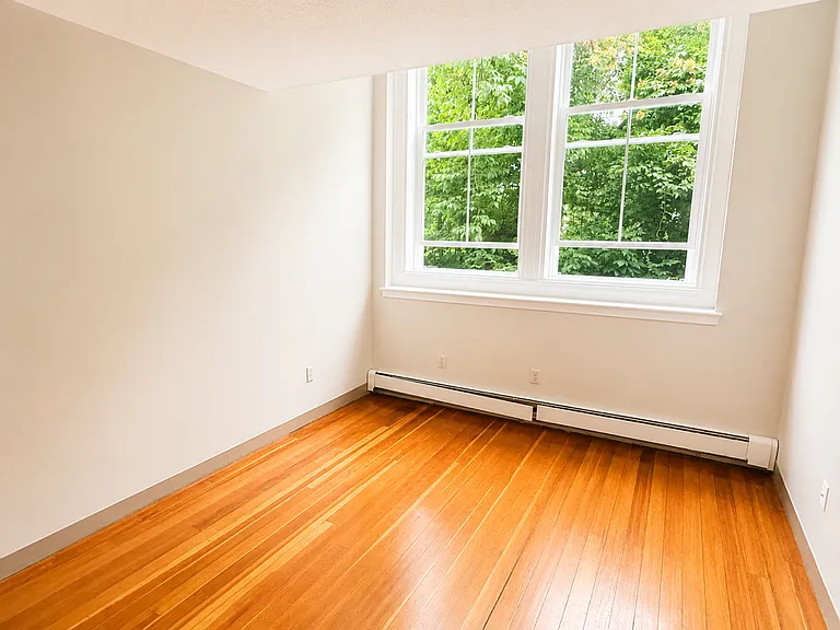 Israel Putnam Apartments — Photo 7