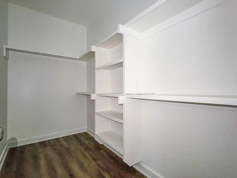 3620 Skylane Ave — Photo 8