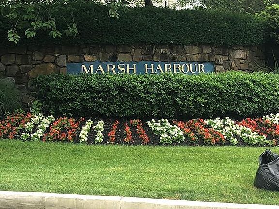 Entrance to Marsh Harbour