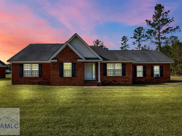 291 Madison Ave NE, Ludowici, GA 31316