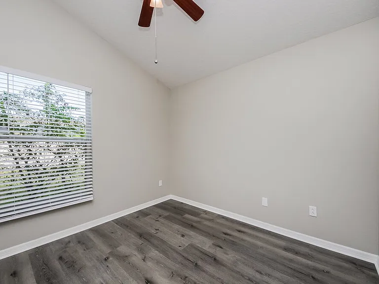 4660 Huron Bay Cir — Photo 10