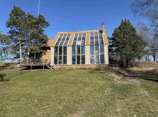 20379 Effigy Mounds Ln, Muscoda, WI 53573