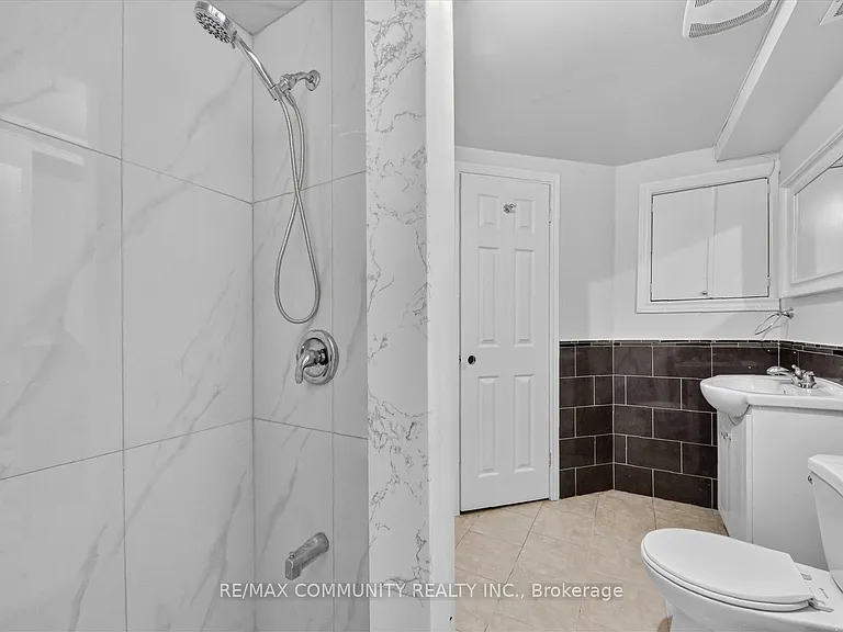 850 Huntingwood Dr #15 — Photo 28