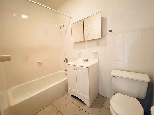 Rented by Compass | media 11